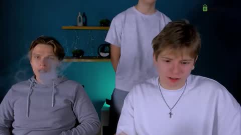 klaus_rice online show from December 16, 2025, 12:21 pm