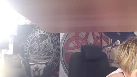 Michelle online show from February 8, 2025, 6:01 pm