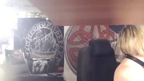 Michelle online show from February 28, 2025, 7:03 pm