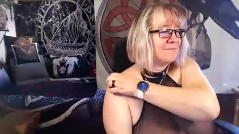 Michelle online show from September 20, 2025, 8:37 am