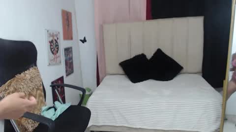 kleo online show from February 24, 2025, 1:24 am