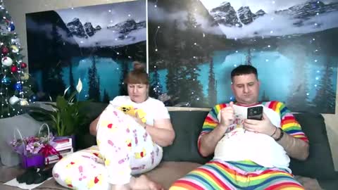 Kleosnow online show from January 11, 2025, 4:57 pm