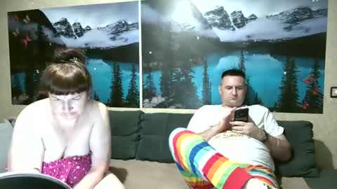 Kleosnow online show from September 21, 2025, 8:21 pm