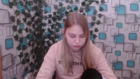 klerkarina online show from December 2, 2024, 5:59 am