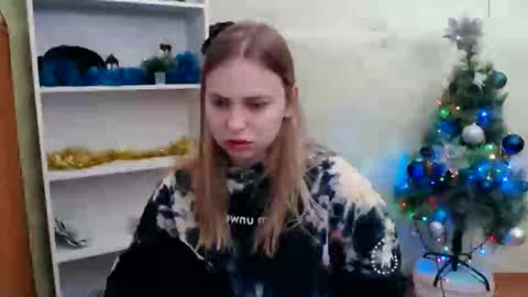 klerkarina online show from December 9, 2024, 5:40 am