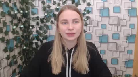 klerkarina online show from December 18, 2024, 7:58 am