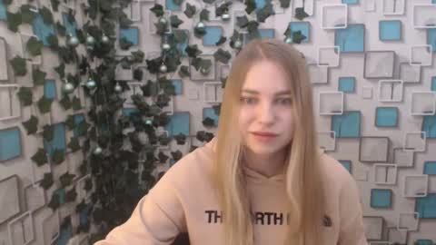 klerkarina online show from January 18, 2025, 6:03 am