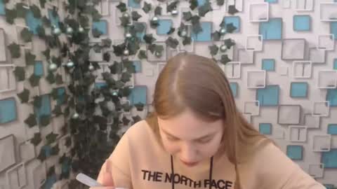 klerkarina online show from January 18, 2025, 9:13 am