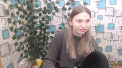 klerkarina online show from February 9, 2025, 5:40 am