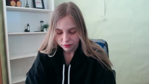 klerkarina online show from February 20, 2025, 8:50 am