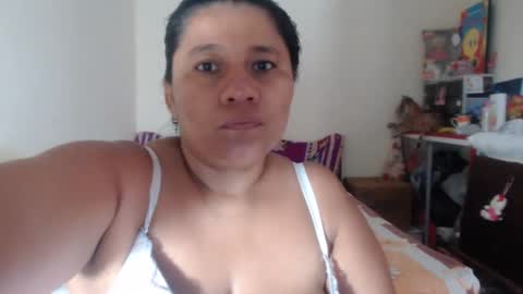 Kloe online show from February 15, 2025, 7:39 pm