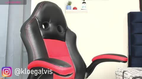 Snapshot of kloe_squirts chatting on February 25, 2025, 11:41 am KLOE online show from February 25, 2025, 11:41 am