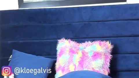 Snapshot of kloe_squirts chatting on October 7, 2025, 1:58 am KLOE online show from October 7, 2025, 1:58 am