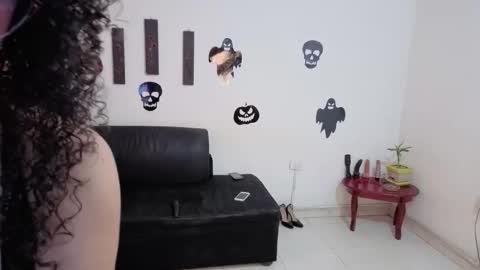 Snapshot of kloewolf chatting on October 15, 2025, 2:50 pm Kloe online show from October 15, 2025, 2:50 pm