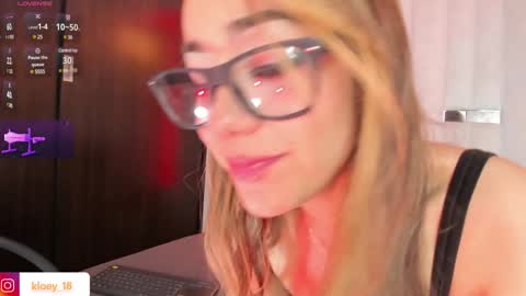 Kloey  online show from December 15, 2024, 12:17 pm