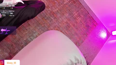 Kloey  online show from January 30, 2025, 1:00 am