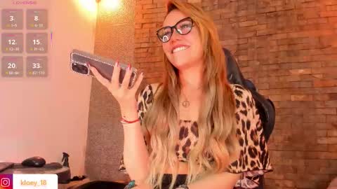 Kloey  online show from October 10, 2025, 4:11 am