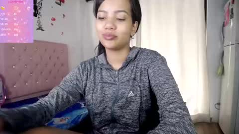 Valen online show from March 3, 2025, 1:31 pm