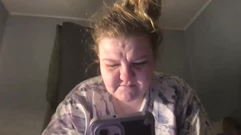 kmarie1196 online show from February 16, 2026, 4:41 am