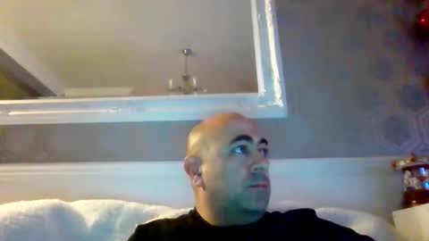 knickerwhipper online show from December 14, 2025, 8:02 pm