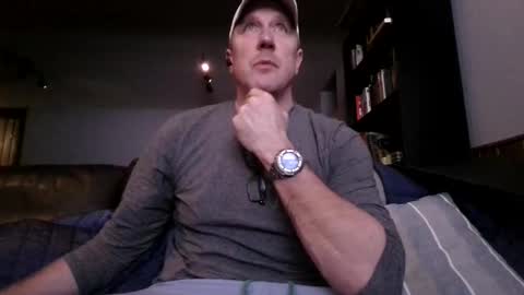 Knight3975 online show from March 6, 2026, 4:20 am