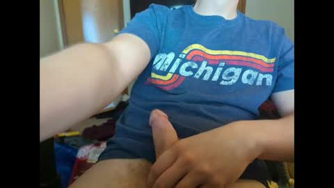 Snapshot of kniloc chatting on June 4, 2026, 10:05 pm kniloc online show from June 4, 2026, 10:05 pm