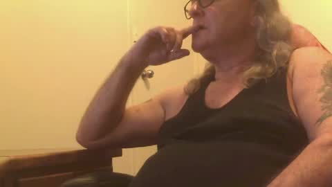 Snapshot of knobout chatting on June 30, 2026, 11:44 am knobout online show from June 30, 2026, 11:44 am