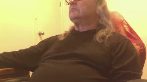 Snapshot of knobout chatting on July 1, 2026, 11:45 am knobout online show from July 1, 2026, 11:45 am