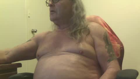Snapshot of knobout chatting on July 13, 2026, 9:23 am knobout online show from July 13, 2026, 9:23 am