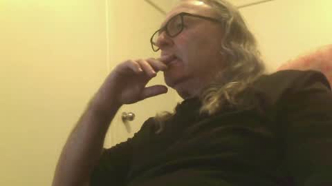Snapshot of knobout chatting on July 17, 2026, 1:23 am knobout online show from July 17, 2026, 1:23 am