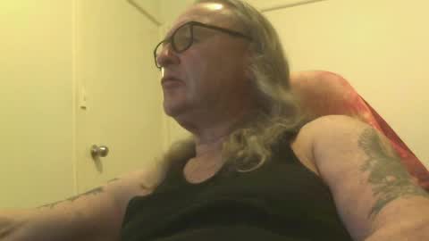 Snapshot of knobout chatting on July 28, 2026, 11:17 am knobout online show from July 28, 2026, 11:17 am