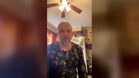 Snapshot of knotdaddy1983 chatting on March 29, 2026, 4:18 pm knotdaddy1983 online show from March 29, 2026, 4:18 pm