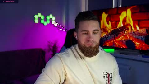 Sweet boy online show from March 18, 2026, 10:18 am