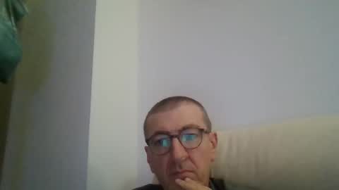 JUAN CARLOS online show from October 24, 2025, 6:37 pm