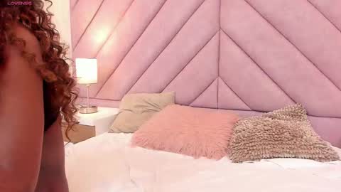 Kollin  online show from February 4, 2025, 6:46 am