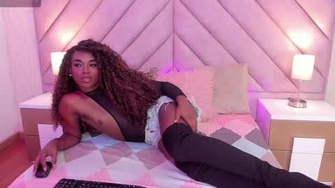 Kollin  online show from February 18, 2025, 4:37 am