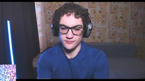 Snapshot of kolyakayne chatting on April 22, 2026, 6:38 am Kolya Kayne online show from April 22, 2026, 6:38 am