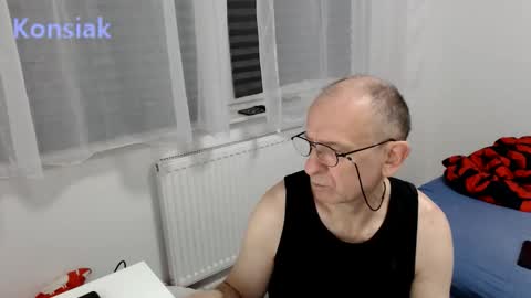 Komsiak online show from January 8, 2026, 6:43 pm