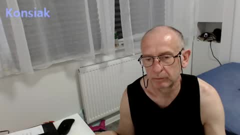 Komsiak online show from May 3, 2026, 4:46 pm