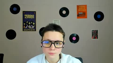 Snapshot of kora_cosmo chatting on February 3, 2026, 9:47 am shy Kora online show from February 3, 2026, 9:47 am