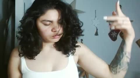 Karoll online show from December 23, 2025, 3:37 am