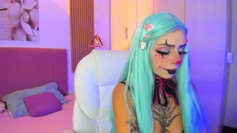 Kora  online show from October 31, 2025, 1:01 pm