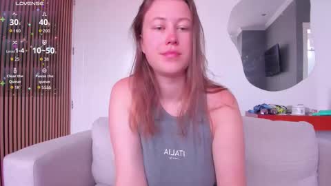 Twiix online show from November 27, 2025, 5:15 pm