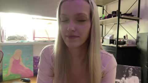 Snapshot of kortneyhiedeman chatting on June 1, 2026, 2:19 pm Ariela online show from June 1, 2026, 2:19 pm