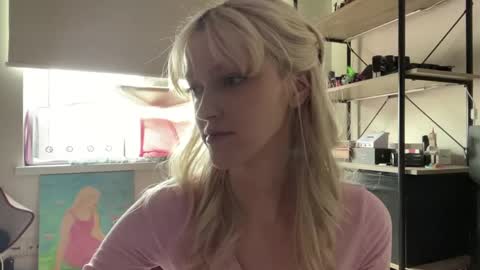 Snapshot of kortneyhiedeman chatting on June 4, 2026, 2:45 pm Ariela online show from June 4, 2026, 2:45 pm