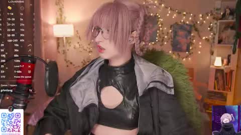 koshkasenpai online show from February 3, 2026, 1:15 am