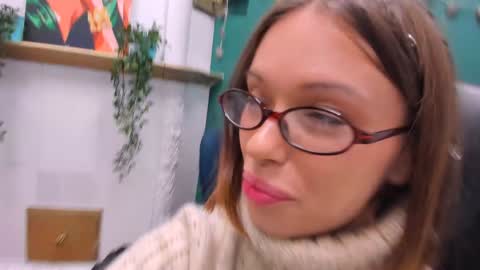 Snapshot of kossie_ chatting on December 8, 2024, 2:30 pm kossie_ online show from December 8, 2024, 2:30 pm