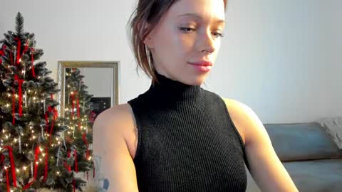 Snapshot of kossie_ chatting on December 20, 2024, 11:43 am kossie_ online show from December 20, 2024, 11:43 am