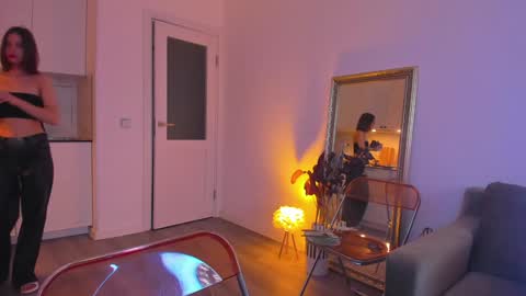 Snapshot of kossie_ chatting on February 8, 2025, 12:06 pm kossie_ online show from February 8, 2025, 12:06 pm