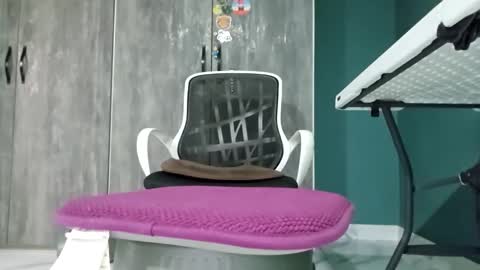 Koto Bombon online show from January 5, 2026, 5:27 pm